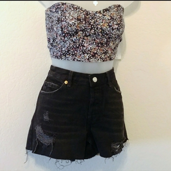 TopShop Moto Ashley High Rise Vintage Distressed Fray Hem Black Denim Shorts 6 - Picture 9 of 10